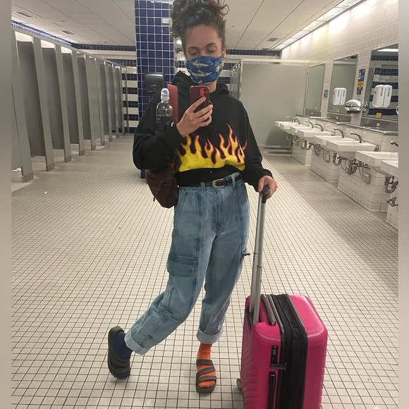 Meet your Posher, Natalie - Picture 8 of 8